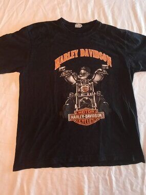 Harley Davidson Black Tee Shirt with graphic